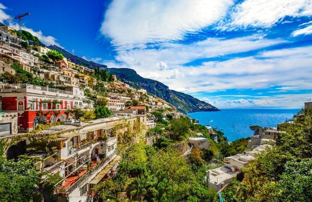 Are There Any Nearby Islands To Visit From Sorrento?
